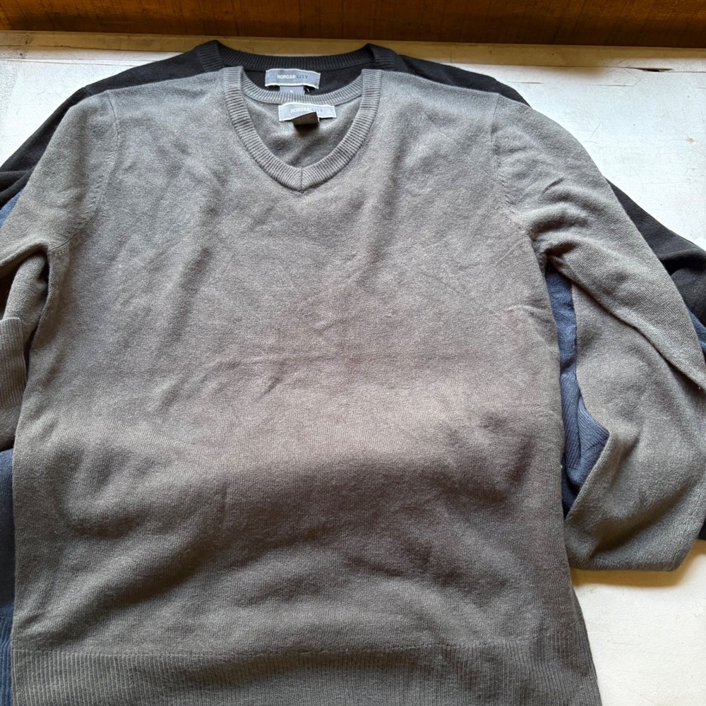 Morgan City Mens V-Neck Sweater Lot of 3 Black Blue Grey Size S 100% Polyester - Picture 2 of 4